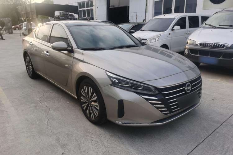 Used Nissan Teana 2022 2.0L XL-TLS Enjoyment Edition Front Right 45 Deg