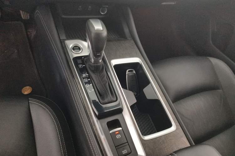 Used Nissan Teana 2022 2.0L XL-TLS Enjoyment Edition Gear Lever