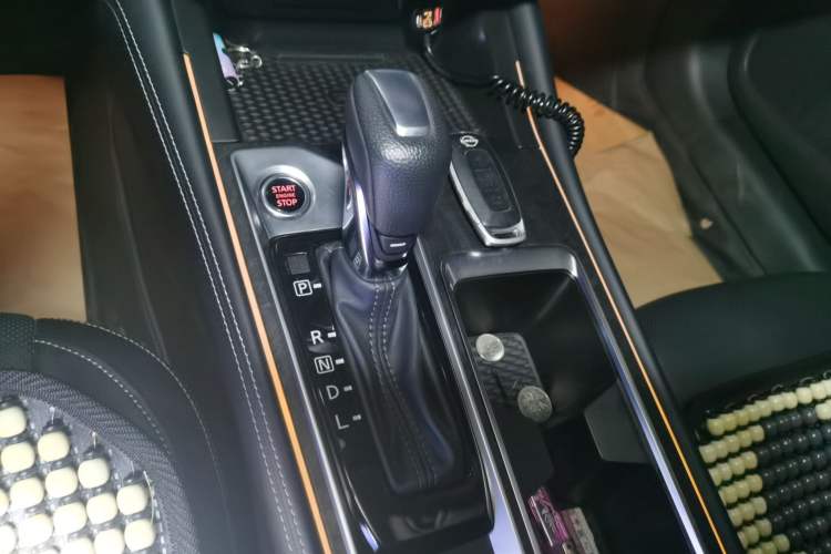 Used Nissan Teana 2022 2.0L XL-Upr Enjoyment Edition Gear Lever