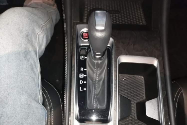 Used Nissan Teana 2022 2.0L XL-TLS Enjoyment Edition Gear Lever