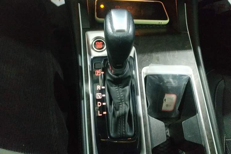 Used Nissan Teana 2022 2.0L XL-Upr Enjoyment Edition Gear Lever