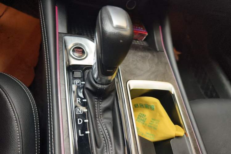 Used Nissan Teana 2022 2.0L XL-Upr Enjoyment Edition Gear Lever