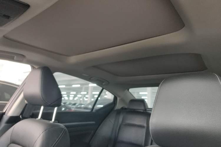 Used Nissan Teana 2022 2.0L XL-TLS Enjoyment Edition Headliner
