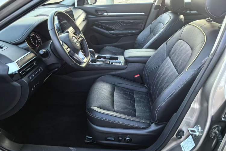 Used Nissan Teana 2022 2.0L XL-Upr Enjoyment Edition Interior 1