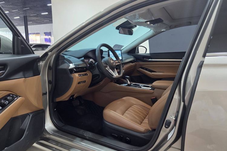 Used Nissan Teana 2022 2.0L XL-Upr Enjoyment Edition Interior 2