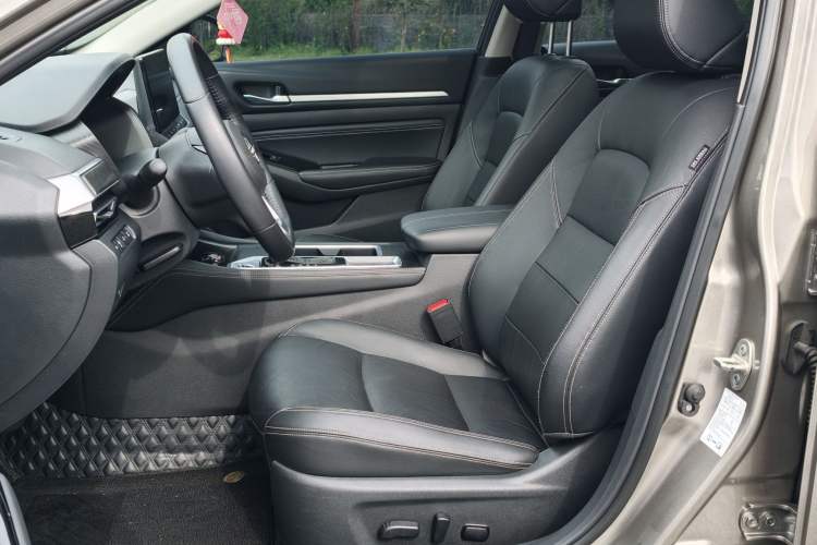Used Nissan Teana 2022 2.0L XL-TLS Enjoyment Edition Interior 3