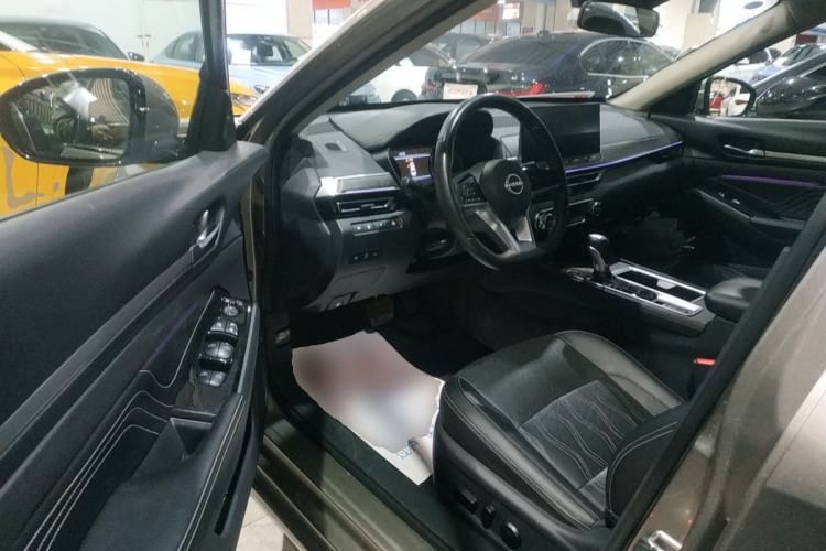 Used Nissan Teana 2022 2.0L XL-Upr Enjoyment Edition Interior 3