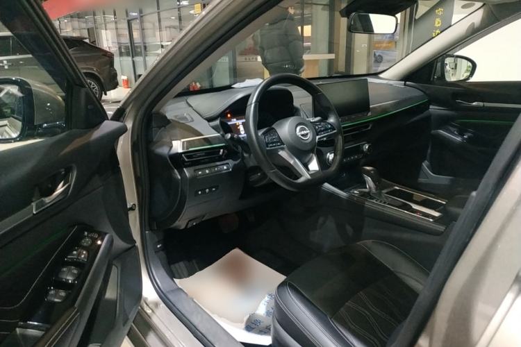 Used Nissan Teana 2022 2.0L XL-Upr Enjoyment Edition Interior 3