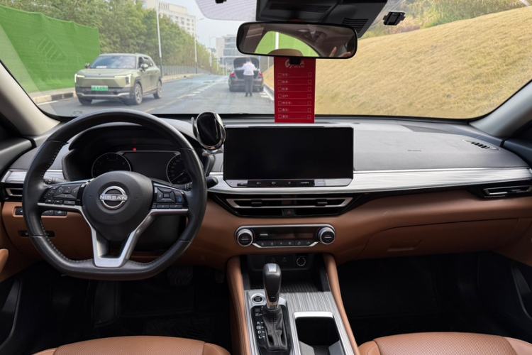 Used Nissan Teana 2022 2.0T XL Enjoyment Edition Interior 4