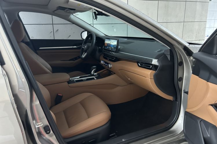 Used Nissan Teana 2022 2.0L XL-TLS Enjoyment Edition Interior 9