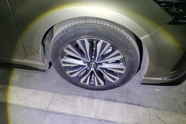 Used Nissan Teana 2022 2.0L XL-Upr Enjoyment Edition Right Front Wheel Hub
