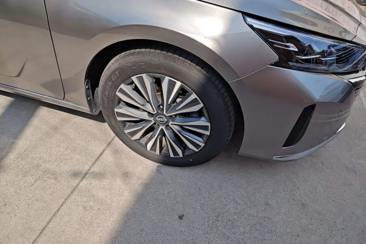 Used Nissan Teana 2022 2.0L XL-Upr Enjoyment Edition Right Front Wheel Hub