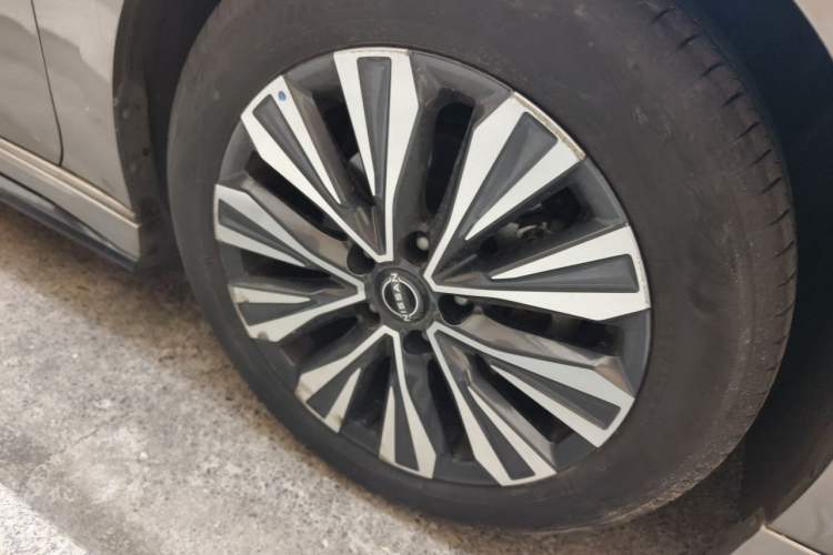 Used Nissan Teana 2022 2.0L XL-Upr Enjoyment Edition Right Front Wheel Hub