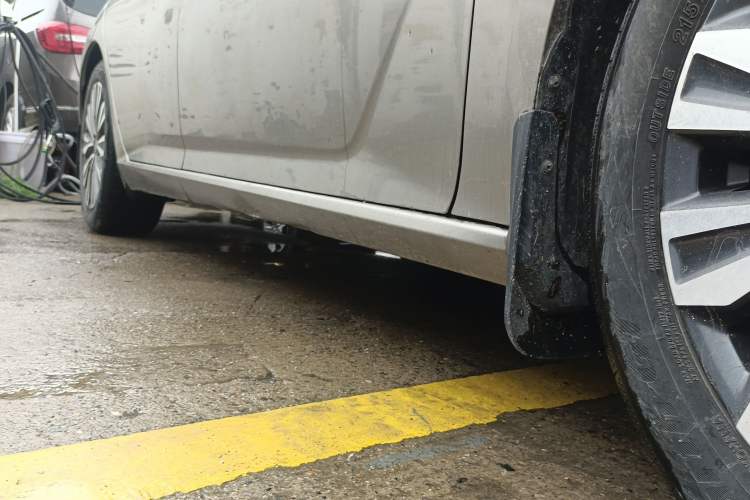 Used Nissan Teana 2022 2.0L XL-TLS Enjoyment Edition Right Side Sill