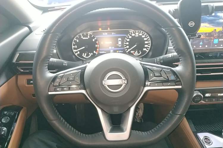 Used Nissan Teana 2022 2.0L XL-Upr Enjoyment Edition Steering Wheel