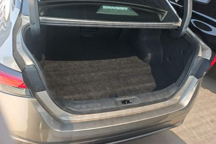 Used Nissan Teana 2022 2.0L XL-TLS Enjoyment Edition Trunk