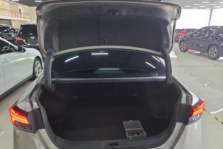 Used Nissan Teana 2022 2.0L XL-Upr Enjoyment Edition Trunk