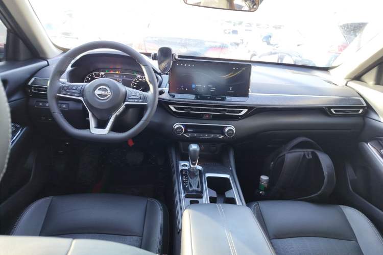 Used Nissan Teana 2022 2.0L XL-TLS Enjoyment Edition Center Console