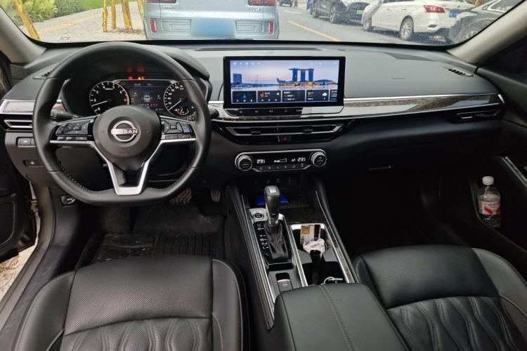 Used Nissan Teana 2022 2.0L XL-Upr Enjoyment Edition Center Console
