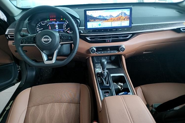 Used Nissan Teana 2022 2.0L XL-Upr Enjoyment Edition Center Console