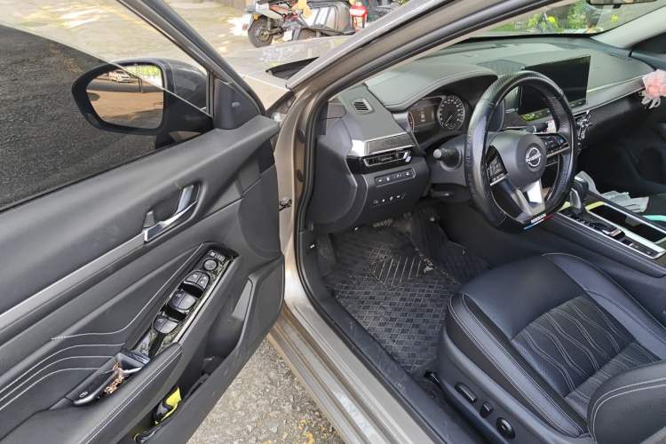 Used Nissan Teana 2022 2.0L XL-Upr Enjoyment Edition Driver Seat