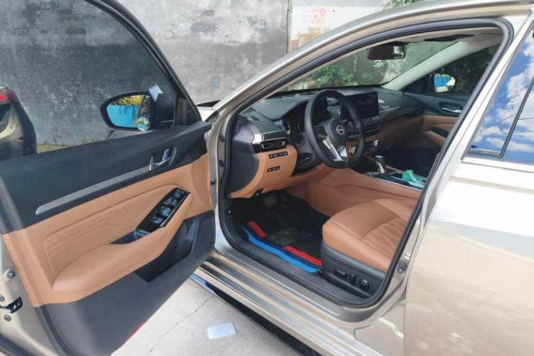 Used Nissan Teana 2022 2.0L XL-Upr Enjoyment Edition Driver Seat