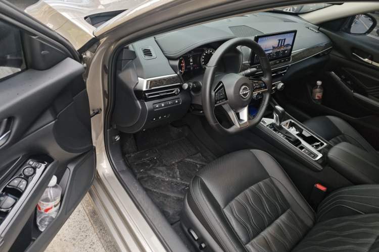 Used Nissan Teana 2022 2.0L XL-Upr Enjoyment Edition Driver Seat