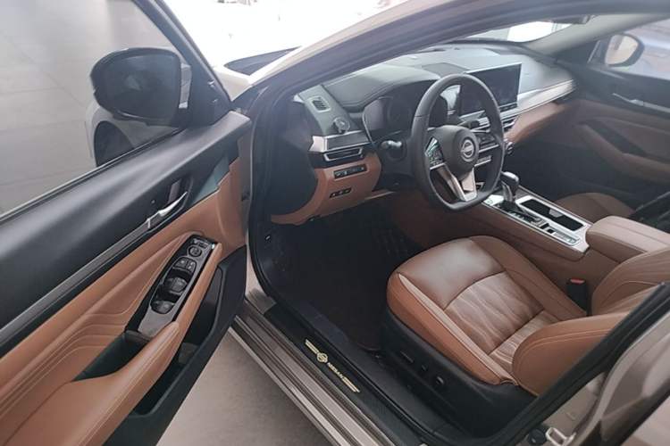 Used Nissan Teana 2022 2.0L XL-Upr Enjoyment Edition Driver Seat