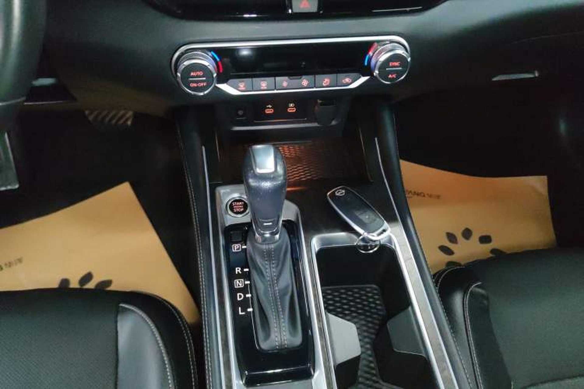Used Nissan Teana 2022 2.0L XL-Upr Enjoyment Edition Gear Lever