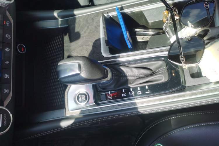 Used Nissan Teana 2022 2.0L XL-Upr Enjoyment Edition Gear Lever