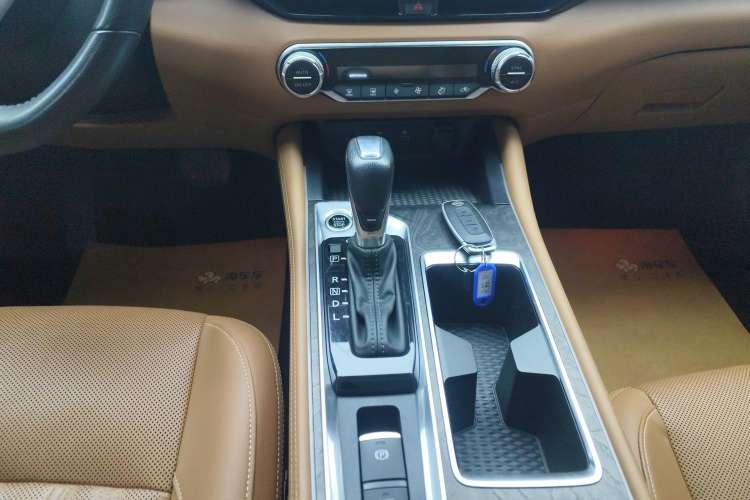 Used Nissan Teana 2022 2.0L XL-Upr Enjoyment Edition Gear Lever