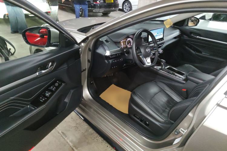 Used Nissan Teana 2022 2.0L XL-Upr Enjoyment Edition Interior 3
