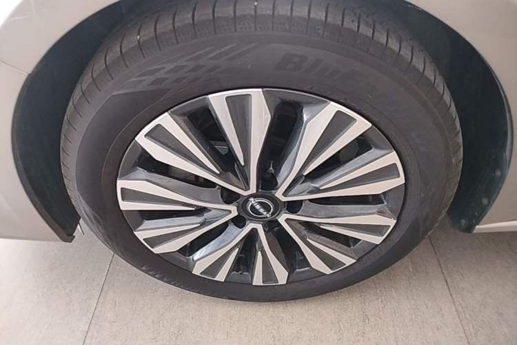 Used Nissan Teana 2022 2.0L XL-Upr Enjoyment Edition Left Front Wheel Hub