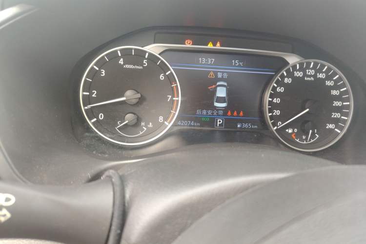 Used Nissan Teana 2022 2.0L XL-TLS Enjoyment Edition Odometer Close Up