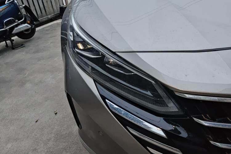 Used Nissan Teana 2022 2.0L XL-Upr Enjoyment Edition Right Front Headlight
