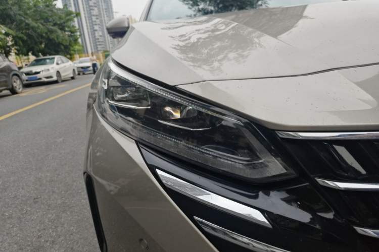 Used Nissan Teana 2022 2.0L XL-Upr Enjoyment Edition Right Front Headlight