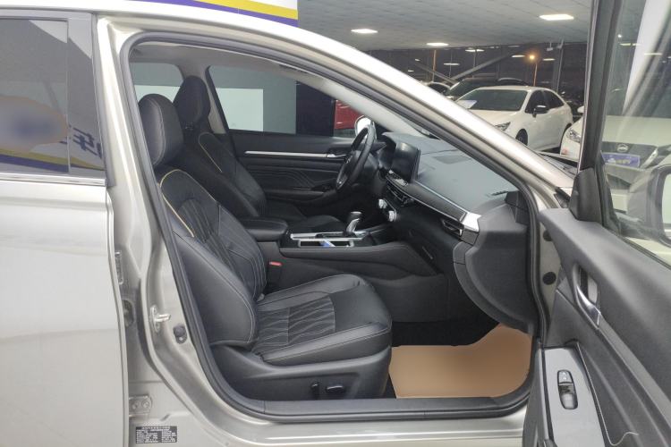 Used Nissan Teana 2022 2.0L XL-Upr Enjoyment Edition Right Front Seat
