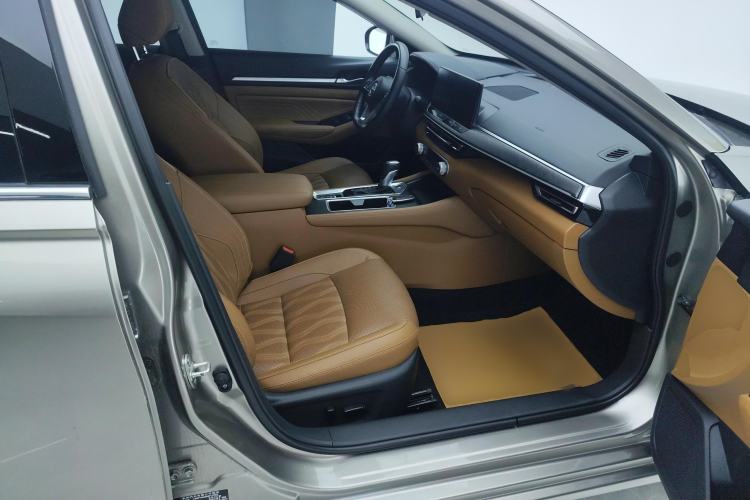 Used Nissan Teana 2022 2.0L XL-Upr Enjoyment Edition Right Front Seat