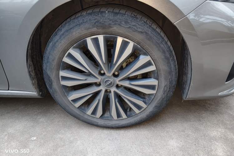 Used Nissan Teana 2022 2.0L XL-Upr Enjoyment Edition Right Front Wheel Hub