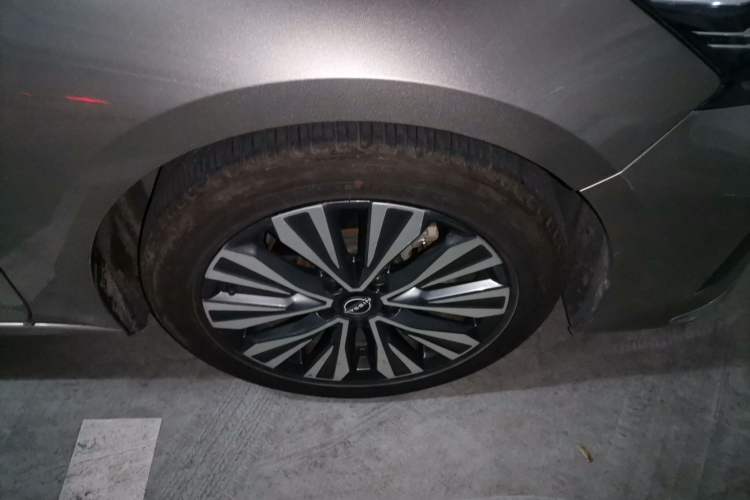 Used Nissan Teana 2022 2.0L XL-TLS Enjoyment Edition Right Front Wheel Hub