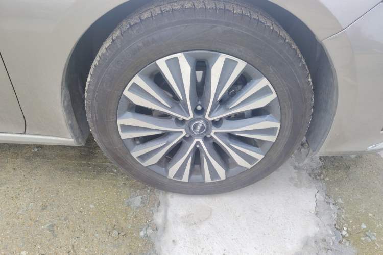 Used Nissan Teana 2022 2.0L XL-TLS Enjoyment Edition Right Front Wheel Hub