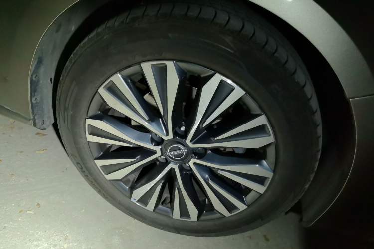 Used Nissan Teana 2022 2.0L XL-Upr Enjoyment Edition Right Front Wheel Hub