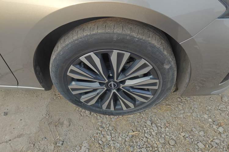 Used Nissan Teana 2022 2.0L XL-Upr Enjoyment Edition Right Front Wheel Hub