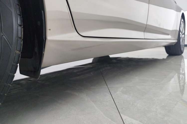 Used Nissan Teana 2022 2.0L XL-Upr Enjoyment Edition Right Side Sill