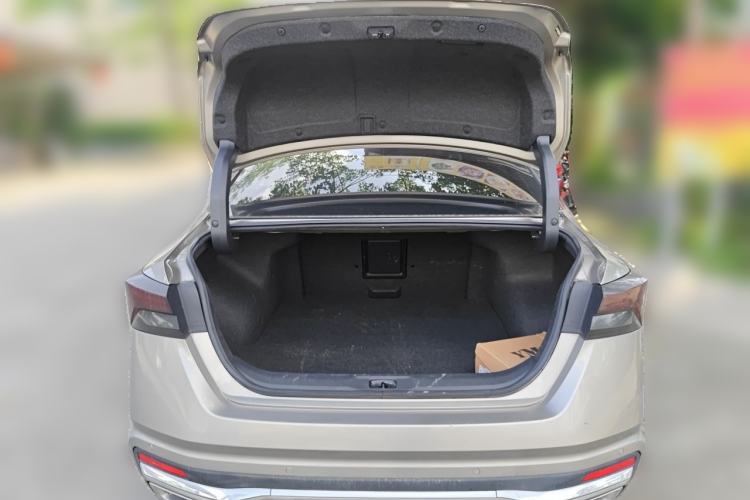 Used Nissan Teana 2022 2.0L XL-Upr Enjoyment Edition Trunk