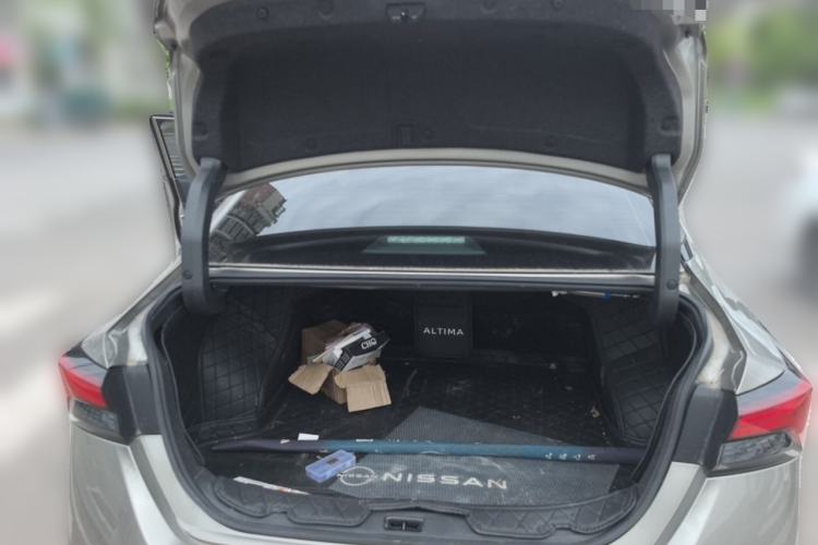 Used Nissan Teana 2022 2.0L XL-Upr Enjoyment Edition Trunk