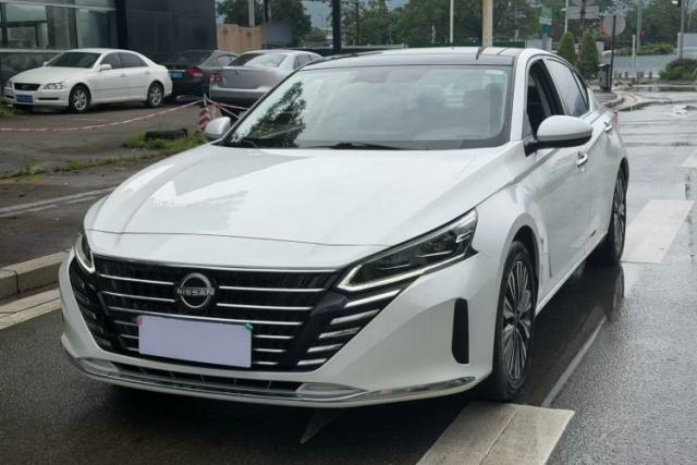 Ojetý Nissan Teana 2022 2.0L XL-TLS Enjoyment Edition