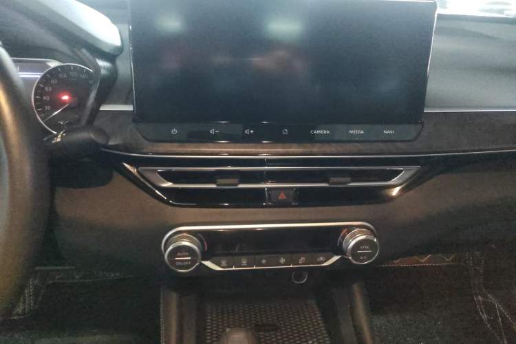 Used Nissan Teana 2022 2.0L XL-TLS Enjoyment Edition Audio And AC Panel