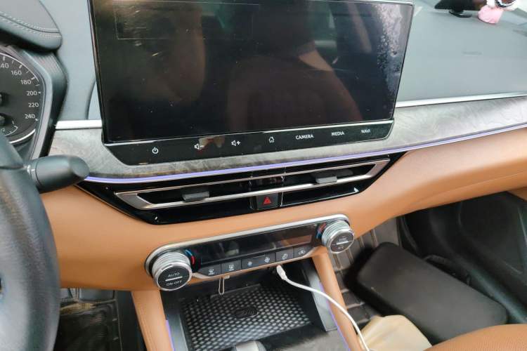 Used Nissan Teana 2022 2.0L XL-Upr Enjoyment Edition Audio And AC Panel
