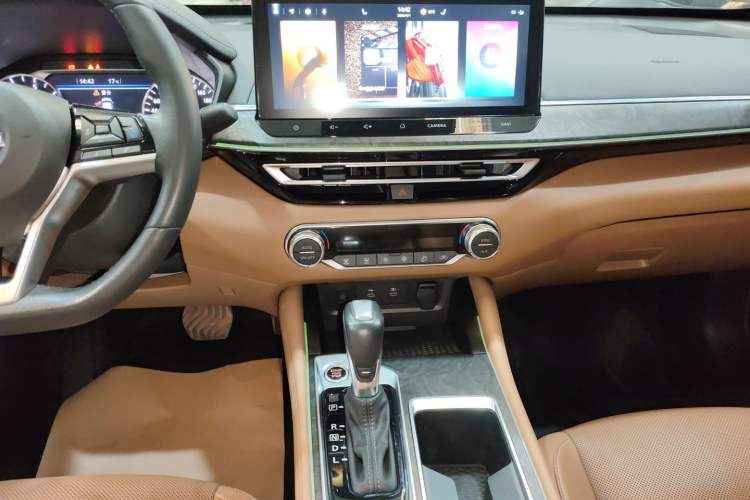 Used Nissan Teana 2022 2.0L XL-Upr Enjoyment Edition Audio And AC Panel